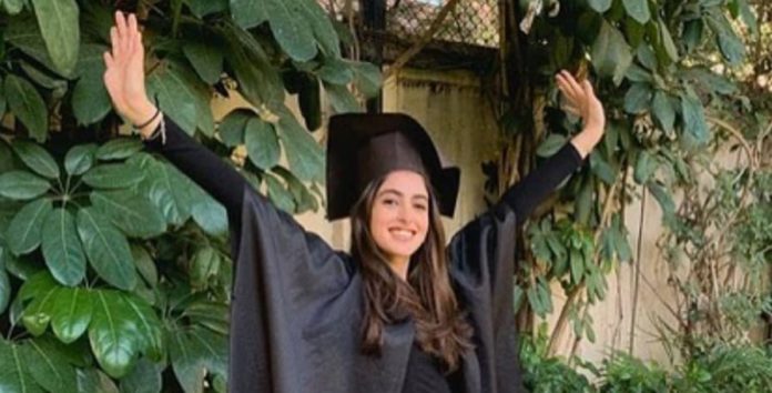 Amitabh Bachchan feels Proud of Navya Naveli Nanda's non filmy business