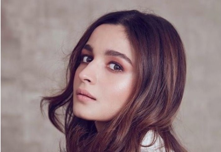 alia bhatt spills new secrets about sadak 2 - filmykeema