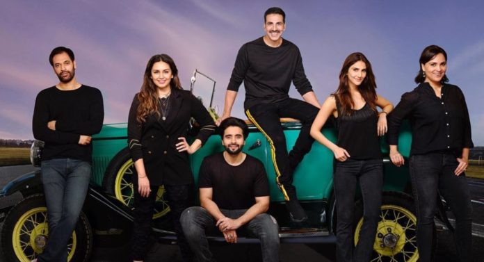 Akshay's Bell Bottom; To Begin Shoot in August; All in Black and White