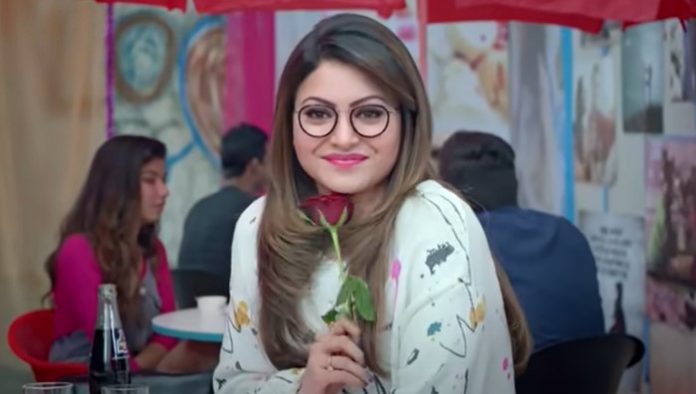 ZEE5 Virgin Bhanupriya Review