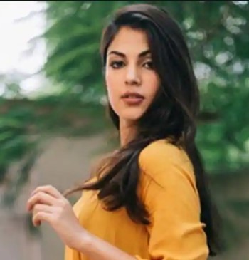 rhea chakraborty