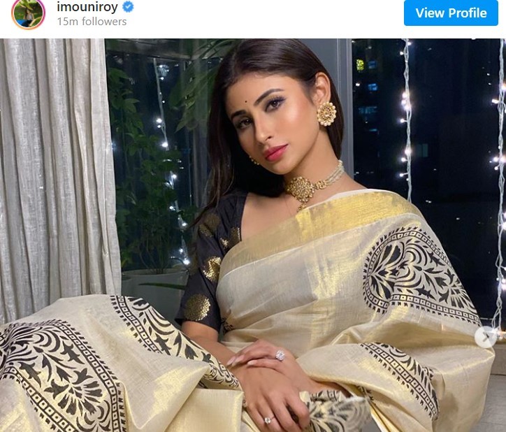 Mouni Roy Diwali 2020 picture