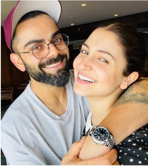 Anushka Sharma Virat Kohli Akayaa