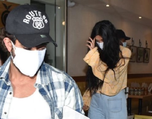 Saba Azad and Hrithik Roshan the most talked about Couple Now