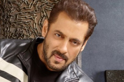 Salman Khan, Bodyguard Summoned by Court for Intimidating Journalist