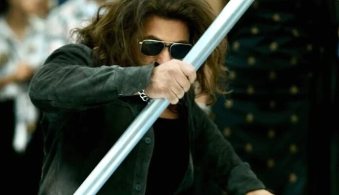 Salman Khan Reveals his Impressive Kabhi Eid Kabhi Diwali Avatar