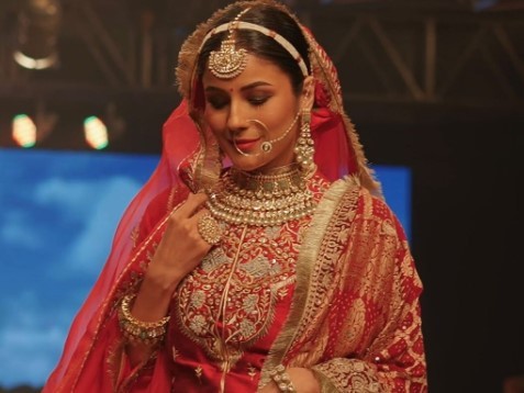 Shenaaz Gill makes a stunning, showstopper bridal fashion walk debut