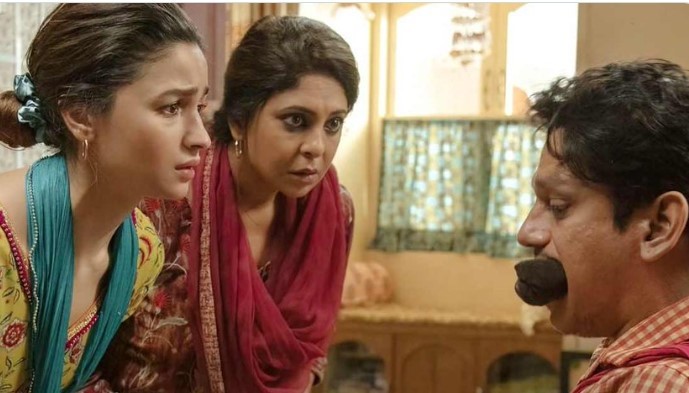 Darlings Review: Alia Bhatt, Shefali Shah dark comedy is a treat to watch