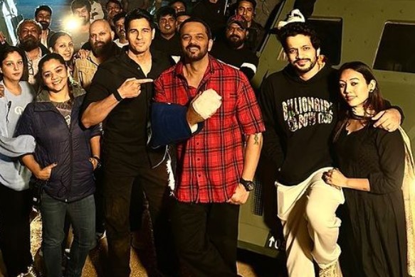 Rohit Shetty Returns to the Action on Set of 'Indian Police Force' Despite Injury
